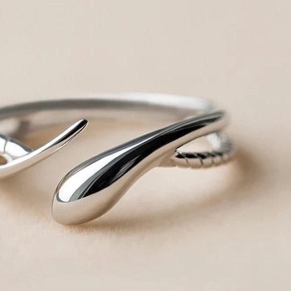 Sterling Silver Snake Ring - Picture 2 of 9